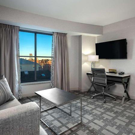 Hilton Garden Inn Portsmouth Downtown Экстерьер фото