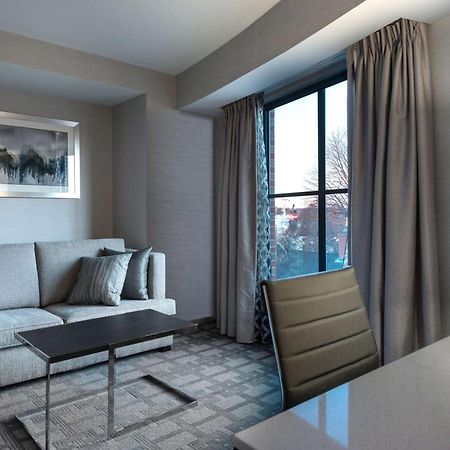 Hilton Garden Inn Portsmouth Downtown Экстерьер фото