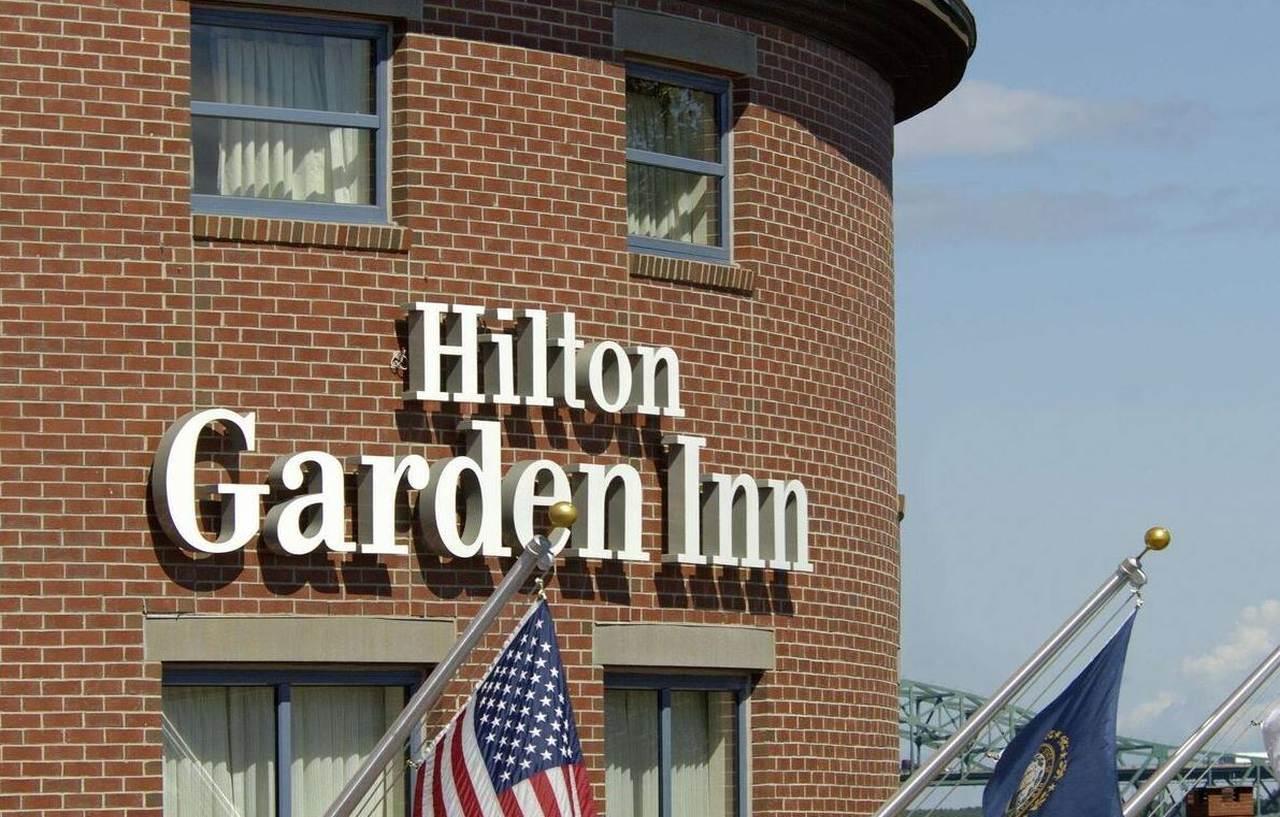 Hilton Garden Inn Portsmouth Downtown Экстерьер фото