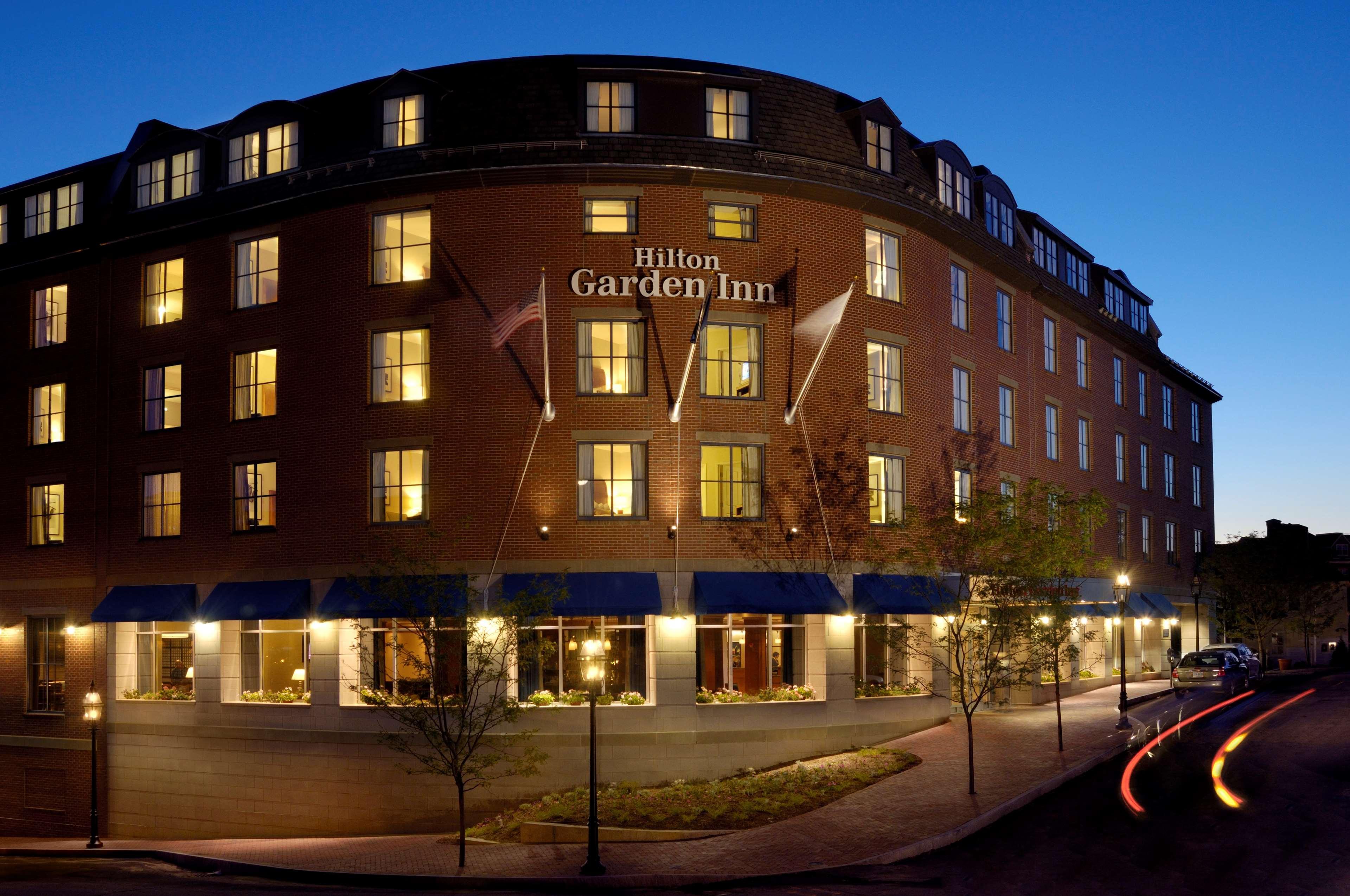 Hilton Garden Inn Portsmouth Downtown Экстерьер фото