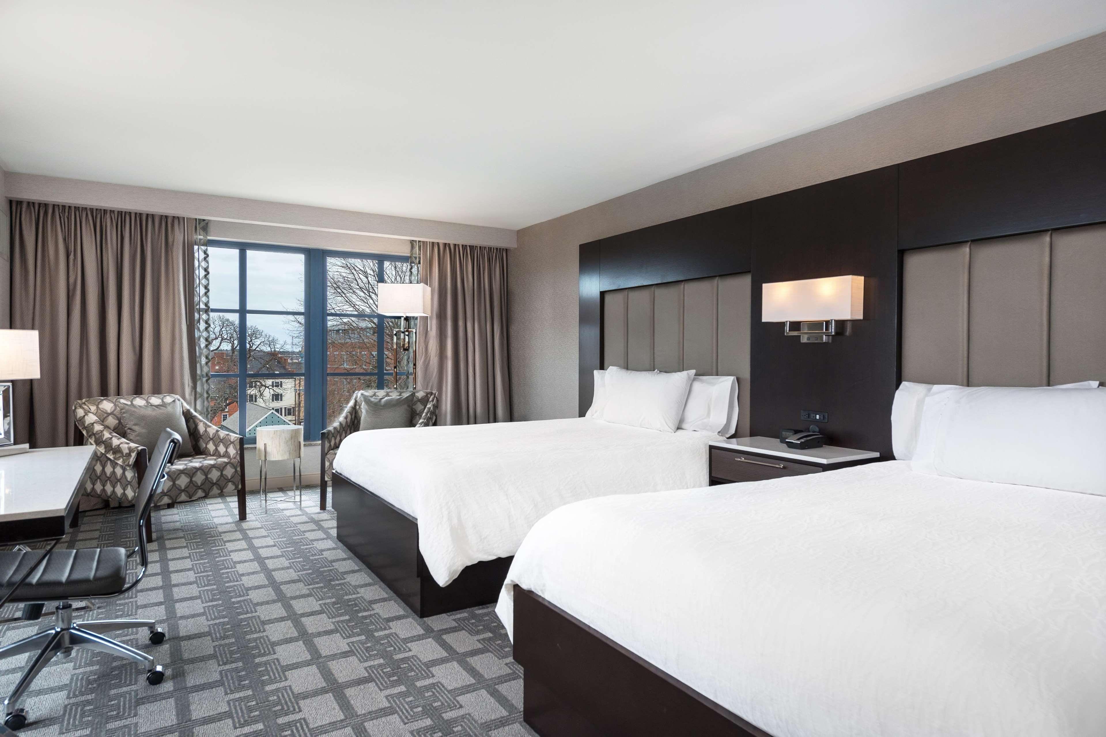 Hilton Garden Inn Portsmouth Downtown Экстерьер фото