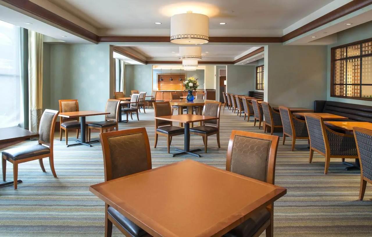 Hilton Garden Inn Portsmouth Downtown Экстерьер фото