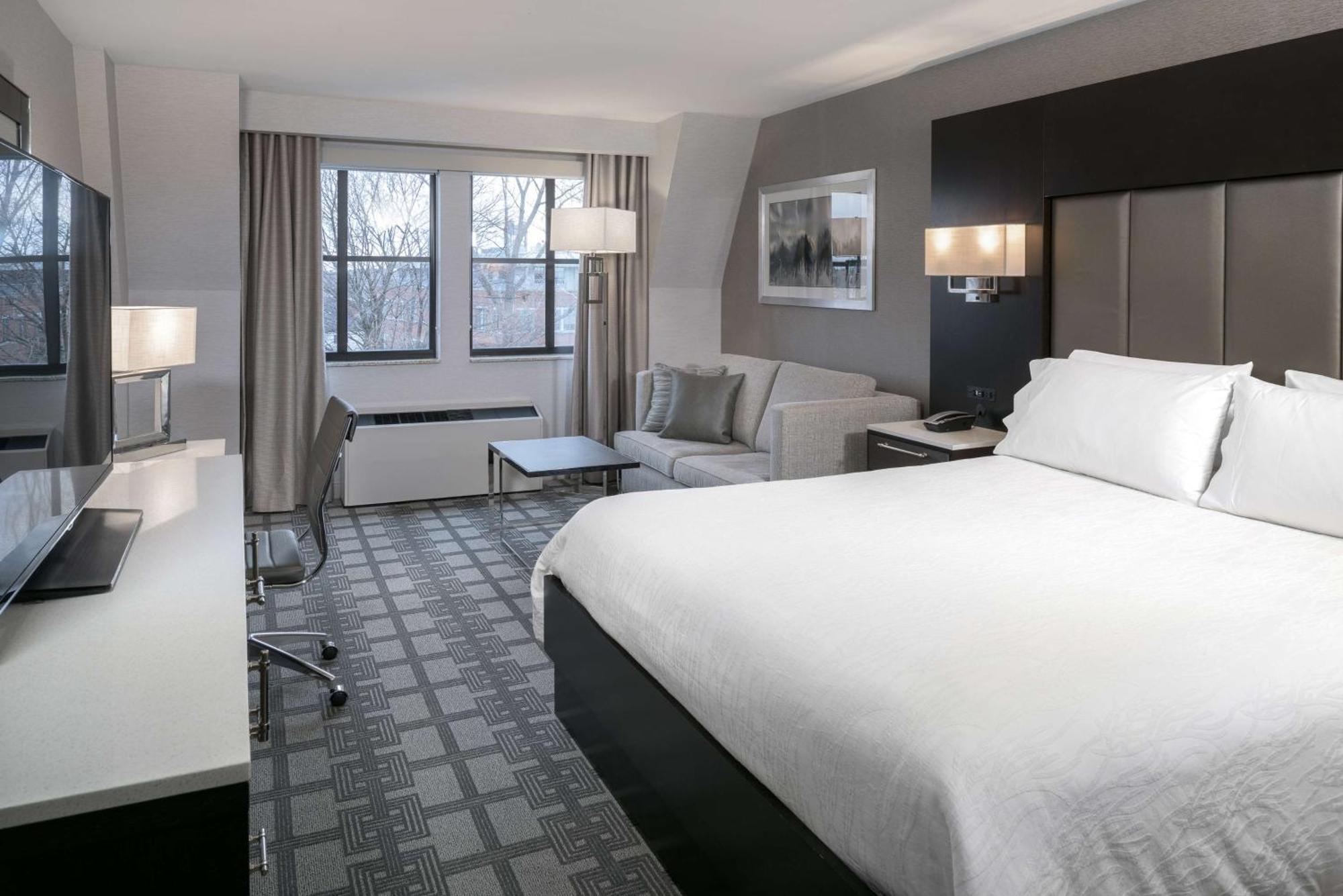 Hilton Garden Inn Portsmouth Downtown Экстерьер фото