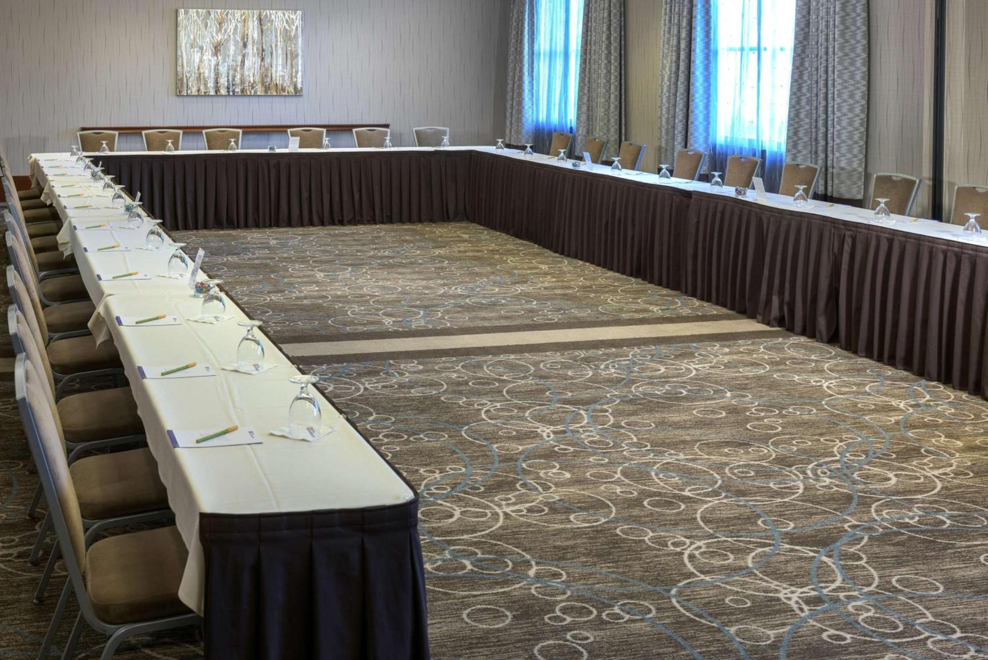 Hilton Garden Inn Portsmouth Downtown Экстерьер фото