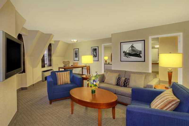 Hilton Garden Inn Portsmouth Downtown Номер фото